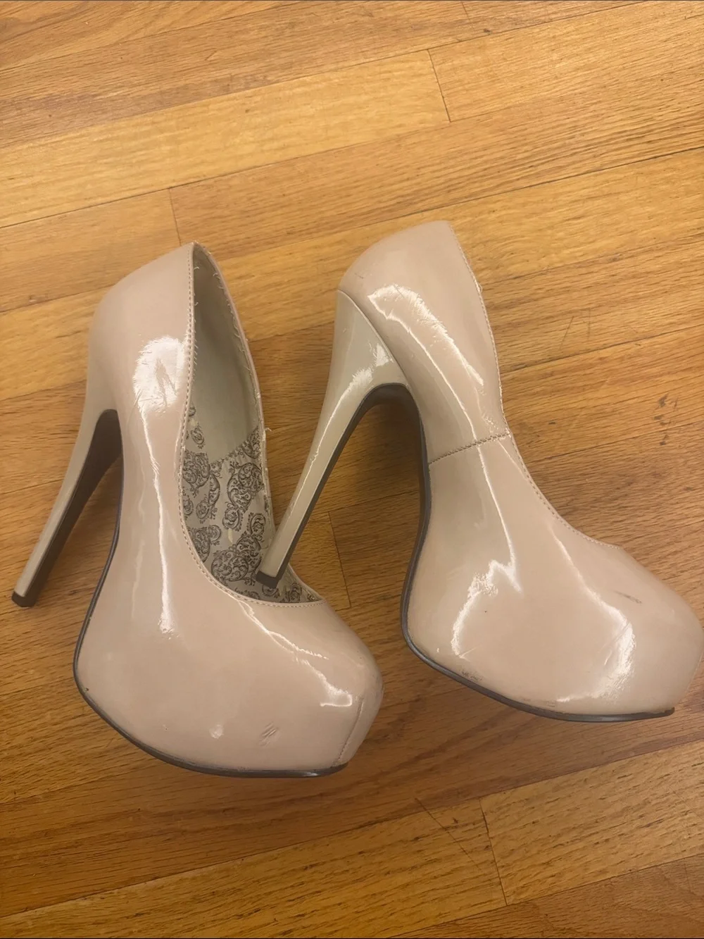 Pleaser Bordello Teeze-06W Beige Nude Platform Pump Size 8 Burlesque Sexy